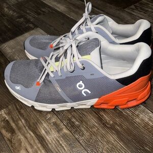 On Cloud Men’s Cloudflyers